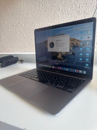 MacBook Air 13” 2020 Gris Espacial