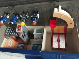 Playmobil Comisaría con Figuras