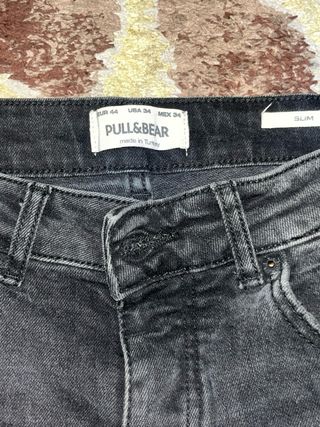 Vaqueros Pull&Bear Slim Fit Negros Rotos