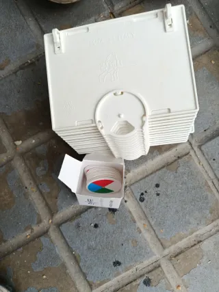 Nidos porta tarjetas