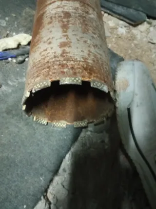 Broca para perforaciones