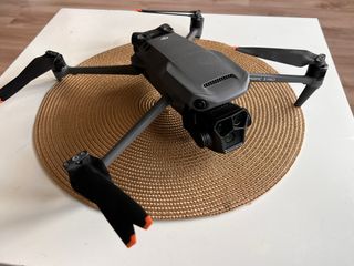 Dron DJI Mavic 3 Pro