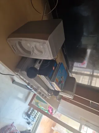 Equipo Karaoke con Micrófonos y Altavoces