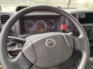 Nissan Cabstar 2006