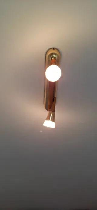 Lámpara de techo dorada