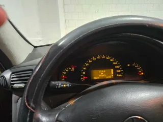 Mercedes-Benz Clase C 2004