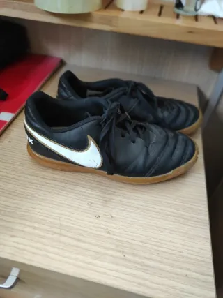 Zapatillas Nike niño negras y blancas