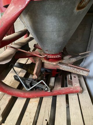 Abonadora para abono y estiercol