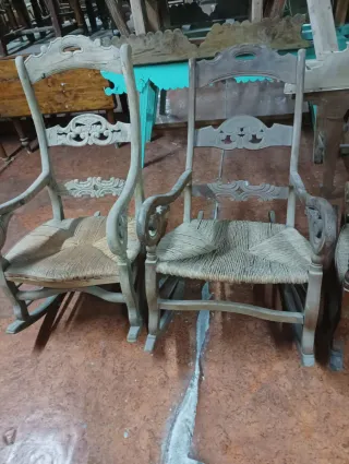 Parejas de Mecedoras Antiguas