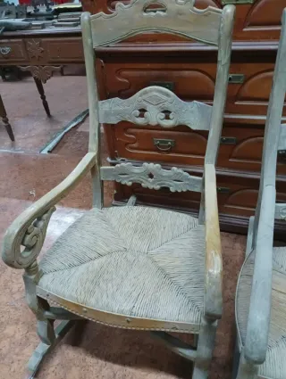 Parejas de Mecedoras Antiguas