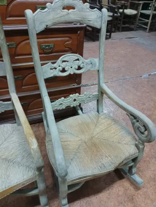 Parejas de Mecedoras Antiguas