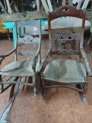 Parejas de Mecedoras Antiguas