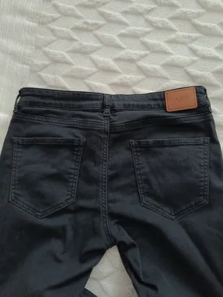 Pantalón pitillo azul