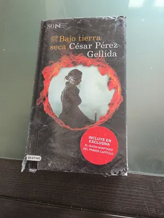 Bajo tierra seca