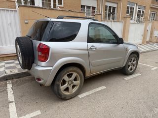 Toyota RAV4 2003