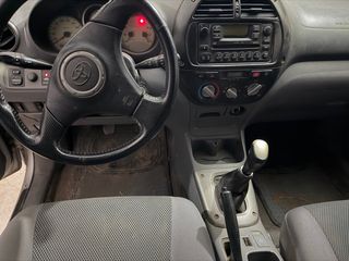Toyota RAV4 2003