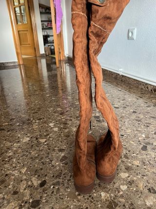 Botas altas marrones