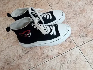 Zapatillas altas negras