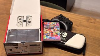 Nintendo Switch OLED Bianca e Nera