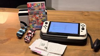 Nintendo Switch OLED Bianca e Nera