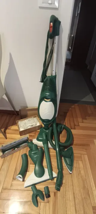 Aspiradora Vorwerk con accesorios