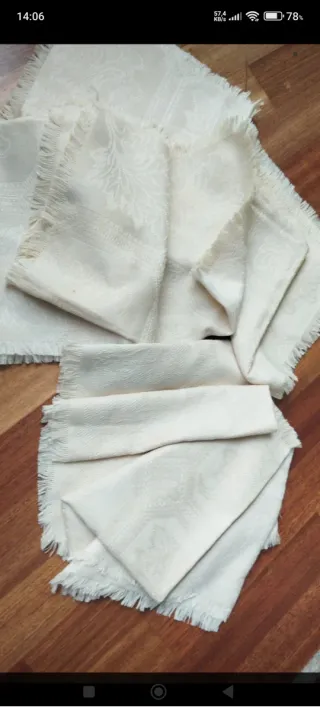 Mantelería de tela crema tamaño XL