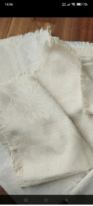 Mantelería de tela crema tamaño XL