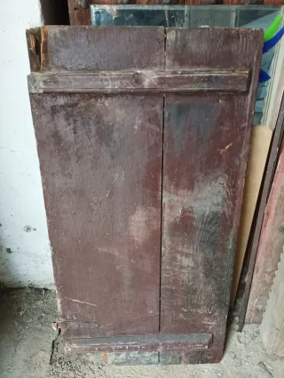 Puerta antigua madera tallada , medidas 100x52 cm