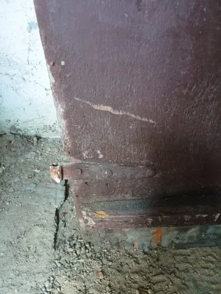 Puerta antigua madera tallada , medidas 100x52 cm