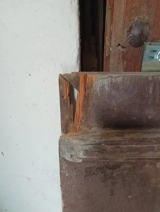 Puerta antigua madera tallada , medidas 100x52 cm