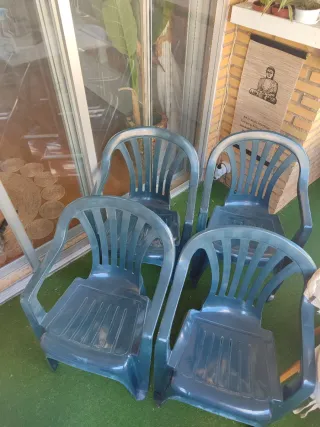 4 Sillas de Terraza de color verde