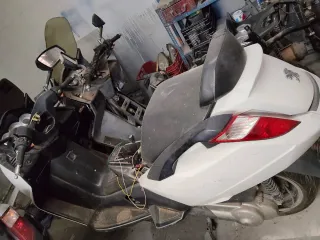 3 Peugeot RS 125 para recambios