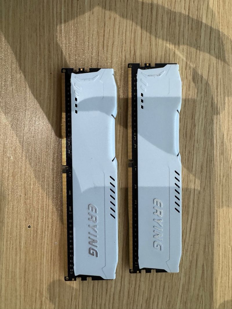 2x DDR4 16GB PC4-3200 Erying