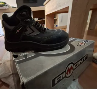 Zapatos de trabajo Aimont negros y plateados