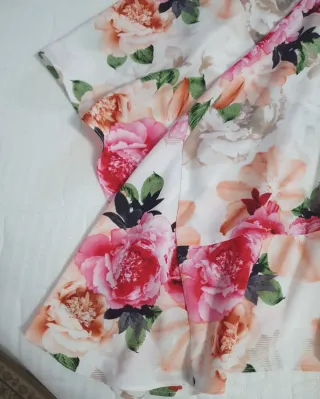 Vestido Calvin Klein floral talla S