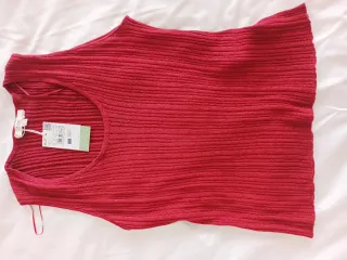 Top de punto granate Talla L