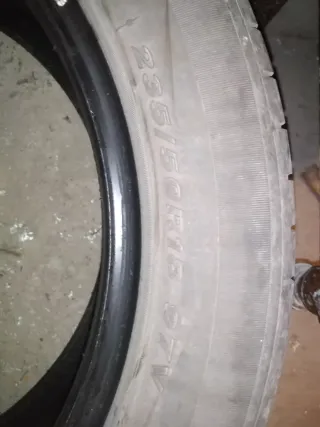 2 Neumáticos 235/50/R18