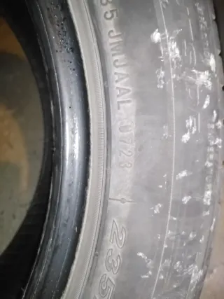 2 Neumáticos 235/50/R18