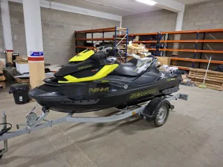 Sea-Doo RXT 260 Negro/Amarillo