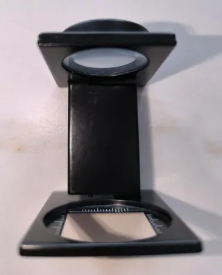 Lupa plegable con regla