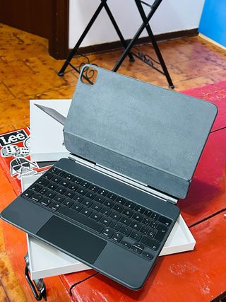 Magic Keyboard Apple per iPad Pro/Air 11