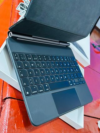 Magic Keyboard Apple per iPad Pro/Air 11