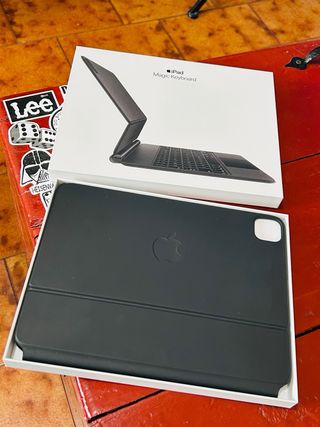 Magic Keyboard Apple per iPad Pro/Air 11