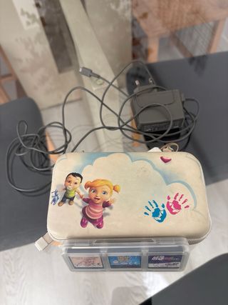 Nintendo DS Bianca + Caricatore + Giochi
