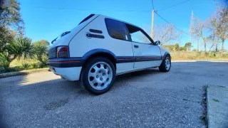 Peugeot 205 gti 1992