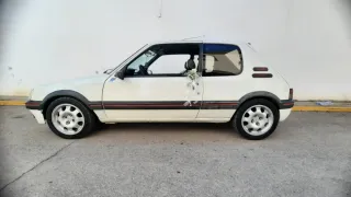 Peugeot 205 gti 1992