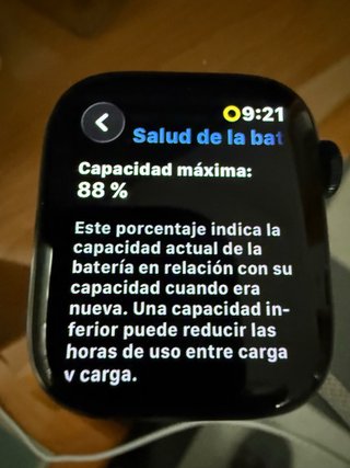 Apple Watch Series 9 con 3 correas y la original.