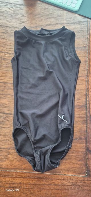 Conjunto flamenco niña