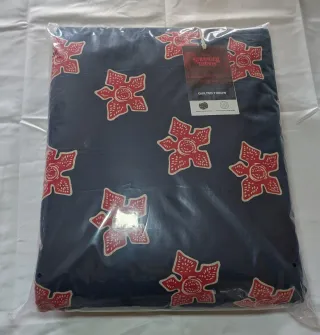 Plaid Trapuntato Stranger Things Netflix, nuovo