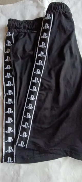 Pantaloncini uomo neri con logo PlayStation